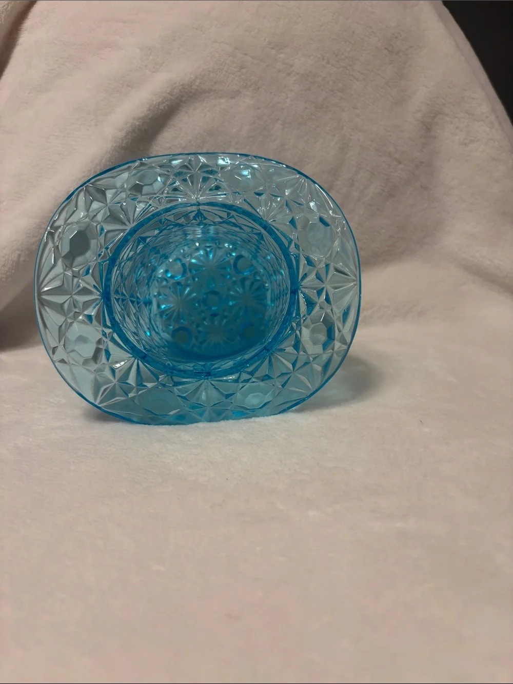 Fenton daisy and button top hat blue